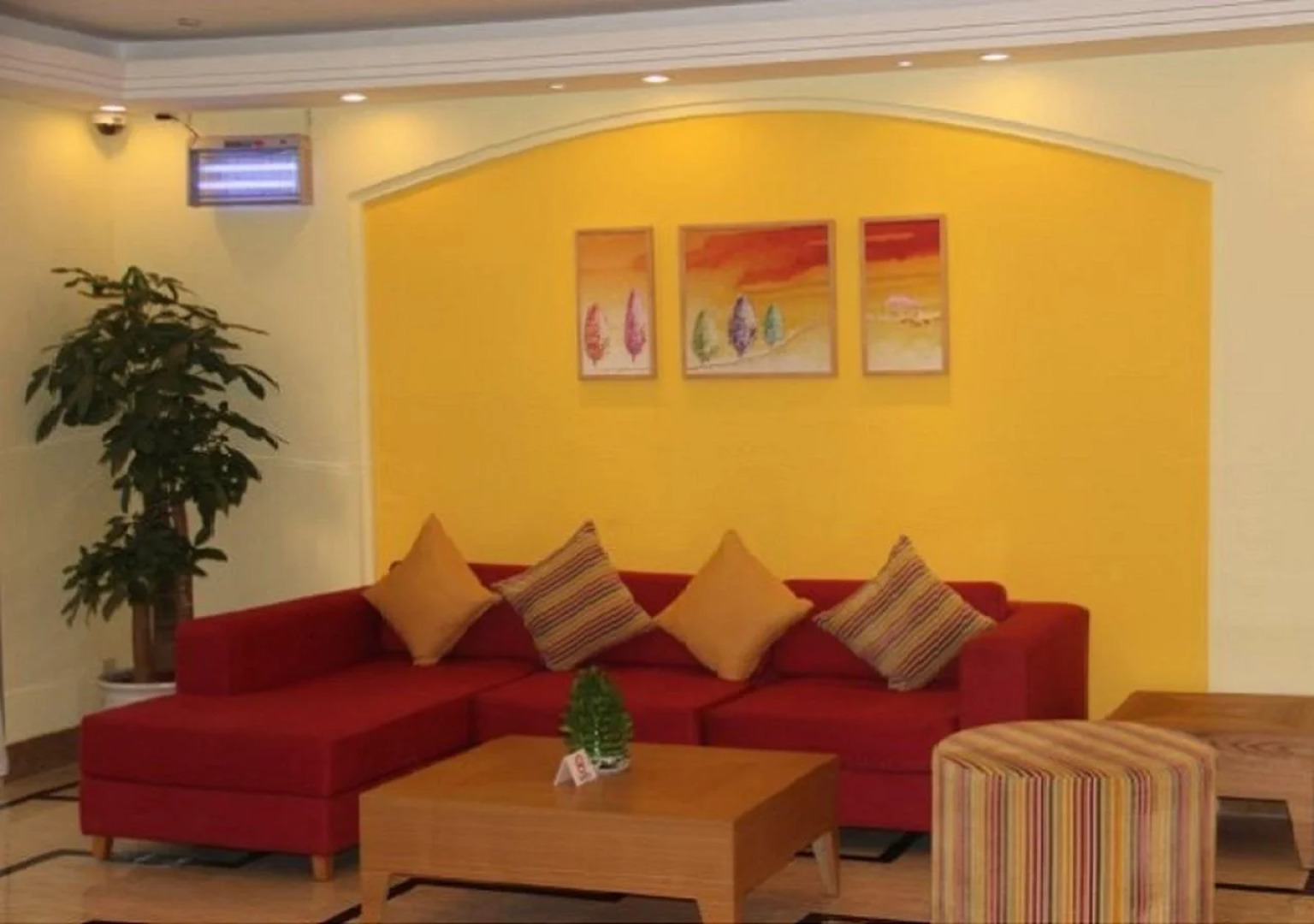 Home Inns Shanghai Hunan Road Kangqiao Hotel