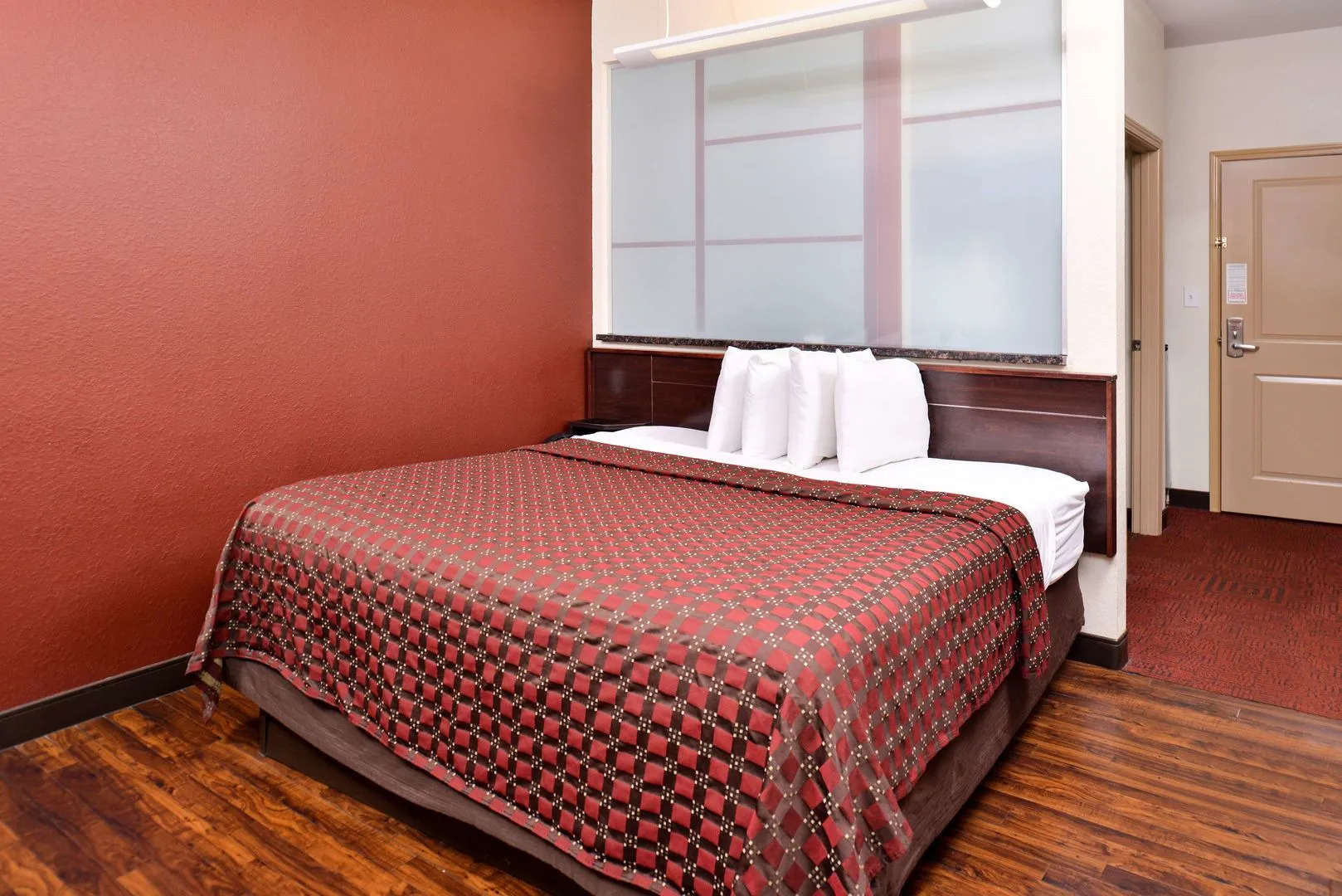 Red Roof Inn Locust Grove