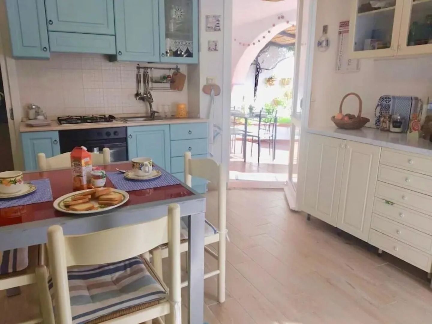 Villa Eden Beach per 8 persone a 50 metri dalla spiaggia con giardino