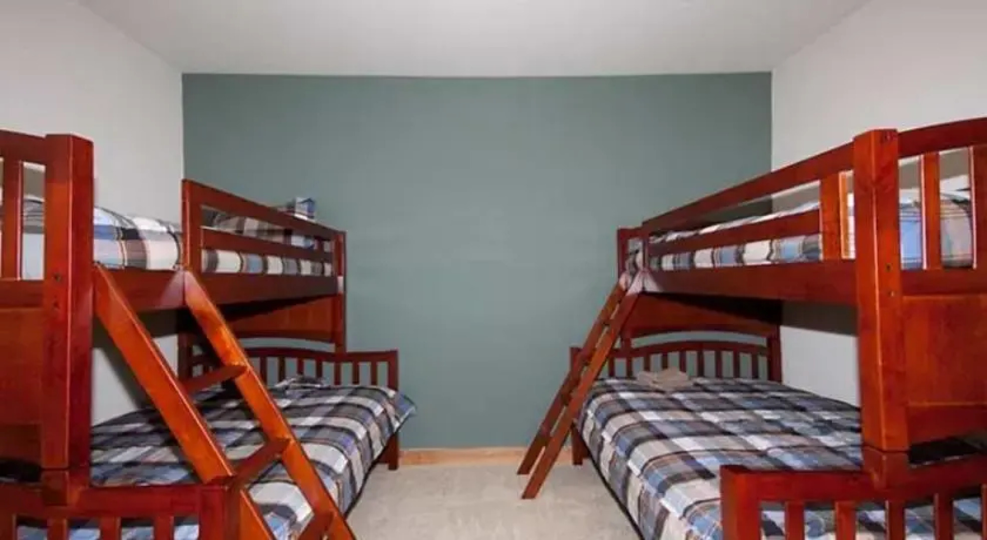 RedAwning Copenhagen Chateaux