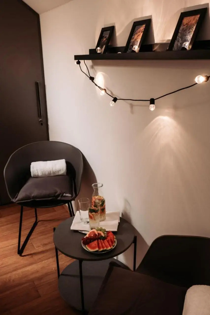 Luxury Oasis, Sauna, AC and Free Parking