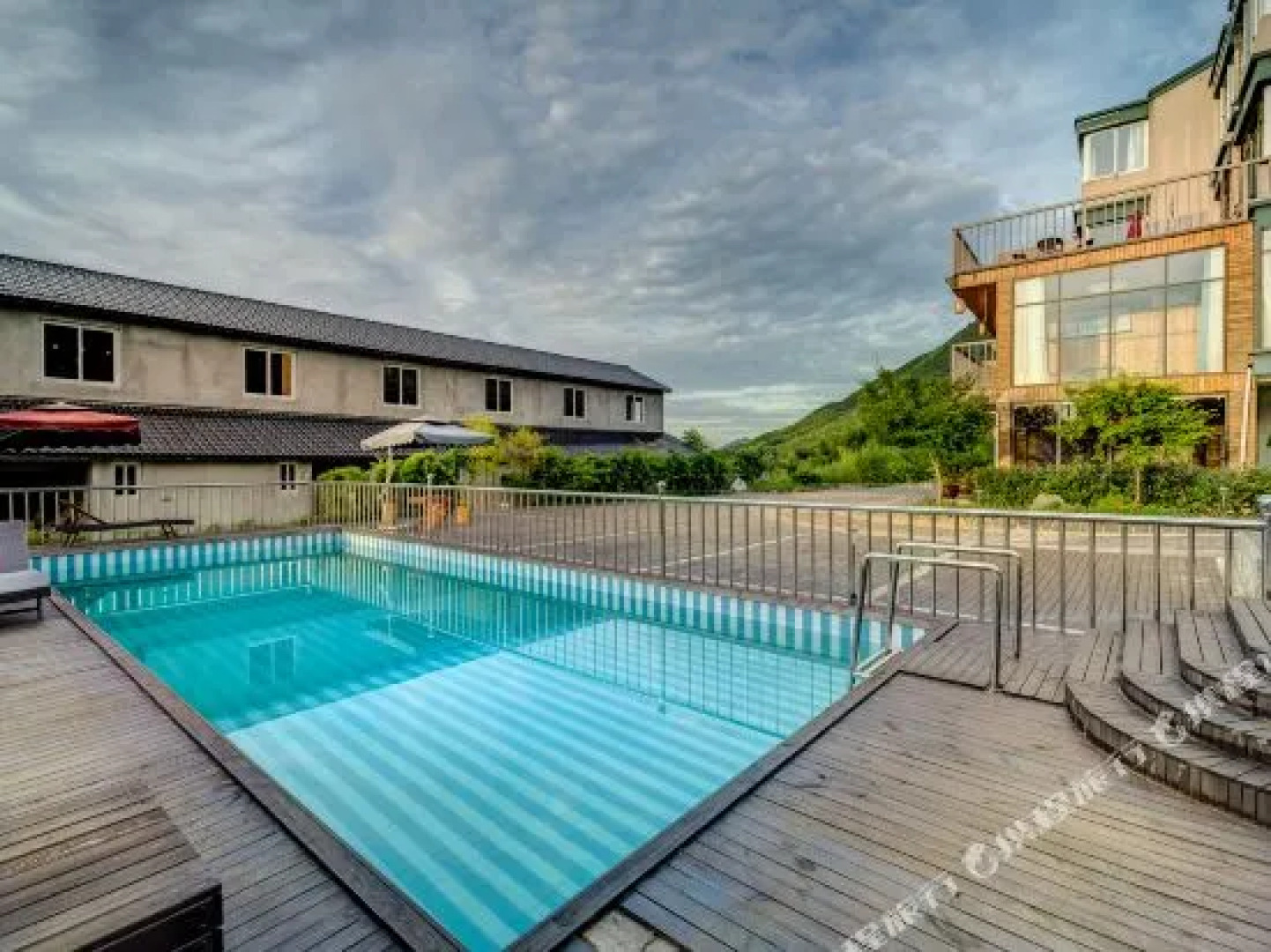 Zhuling Shanju Hotel