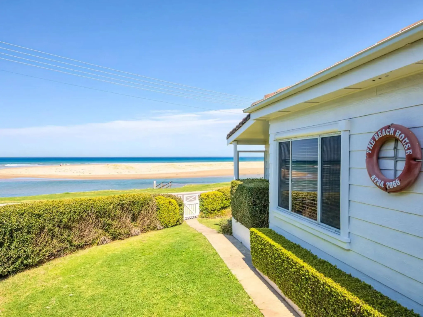 THE BEACH HOUSE Gerroa 4pm check out Sundays