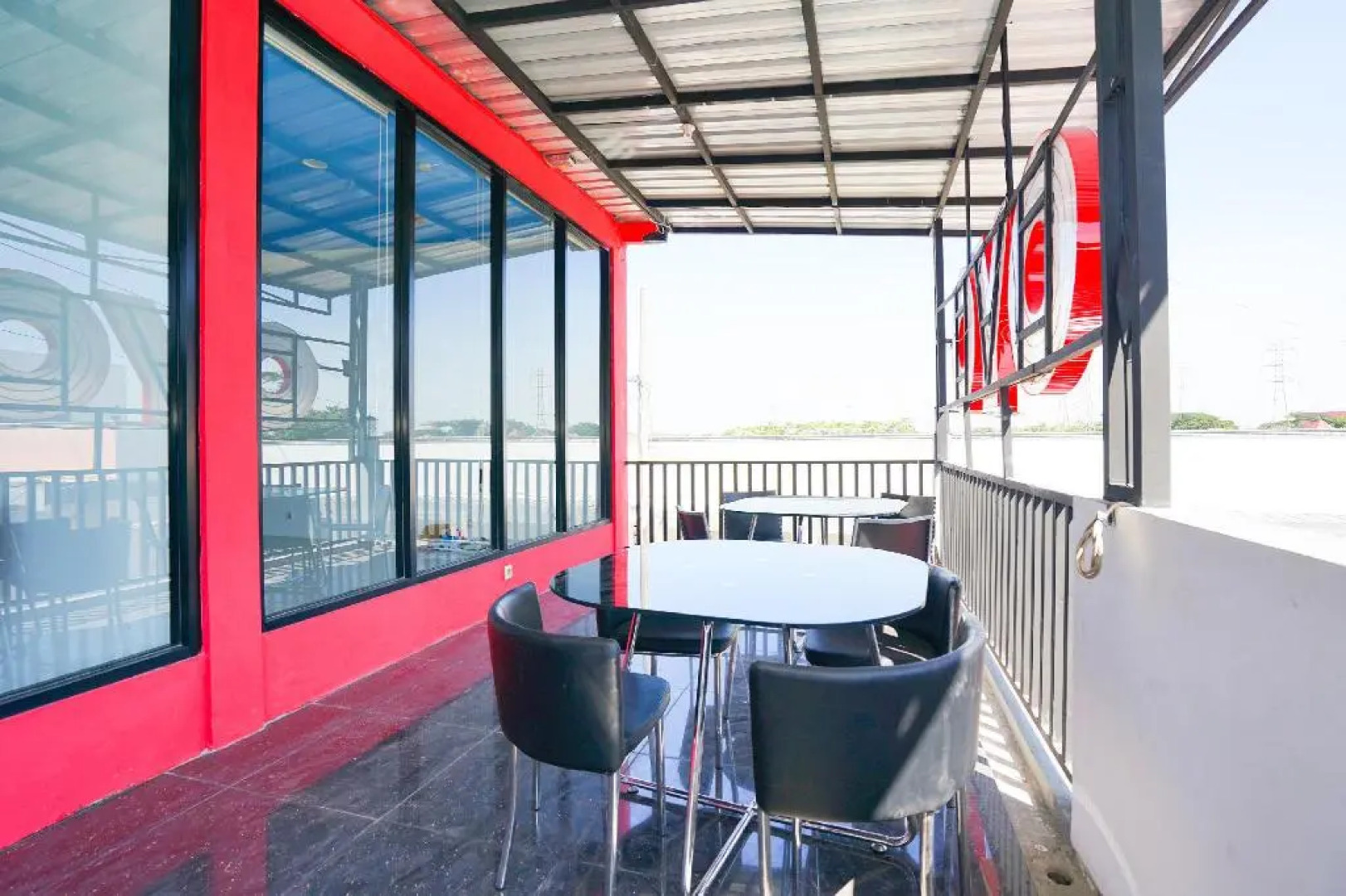 Hotel O Mojoanyar Near Terminal Bis Mojokerto