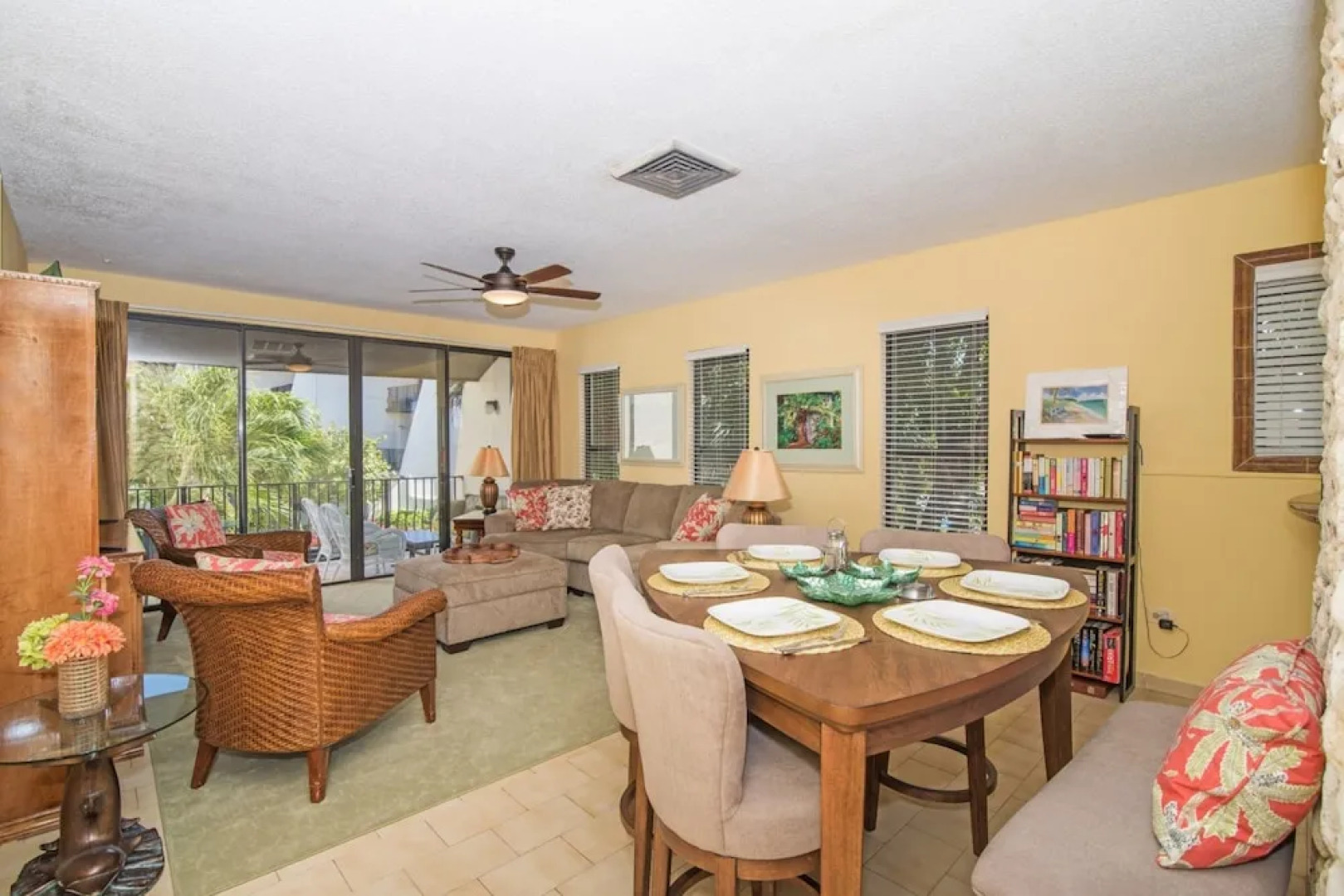 Villas Pappagallo by Cayman Villas