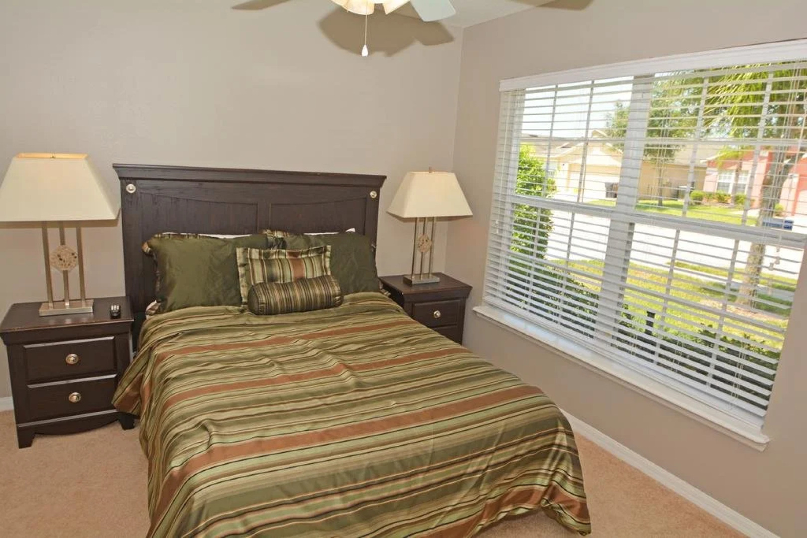 739SJW Sweet Escape Florida 5 Br villa by RedAwning