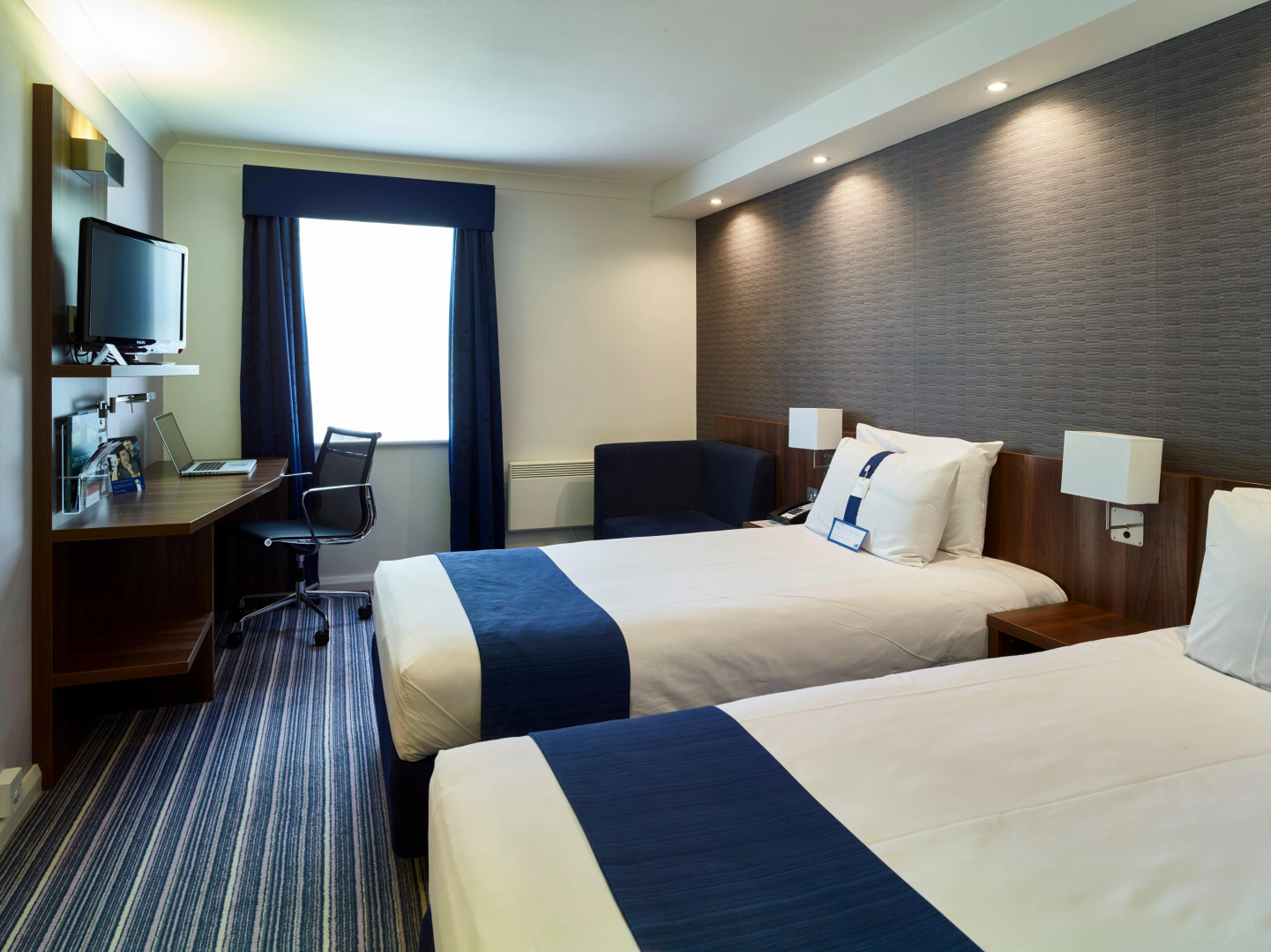 Holiday Inn Express Glenrothes by IHG