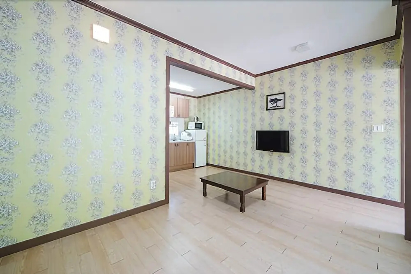 Danyang Wood Scented Pension