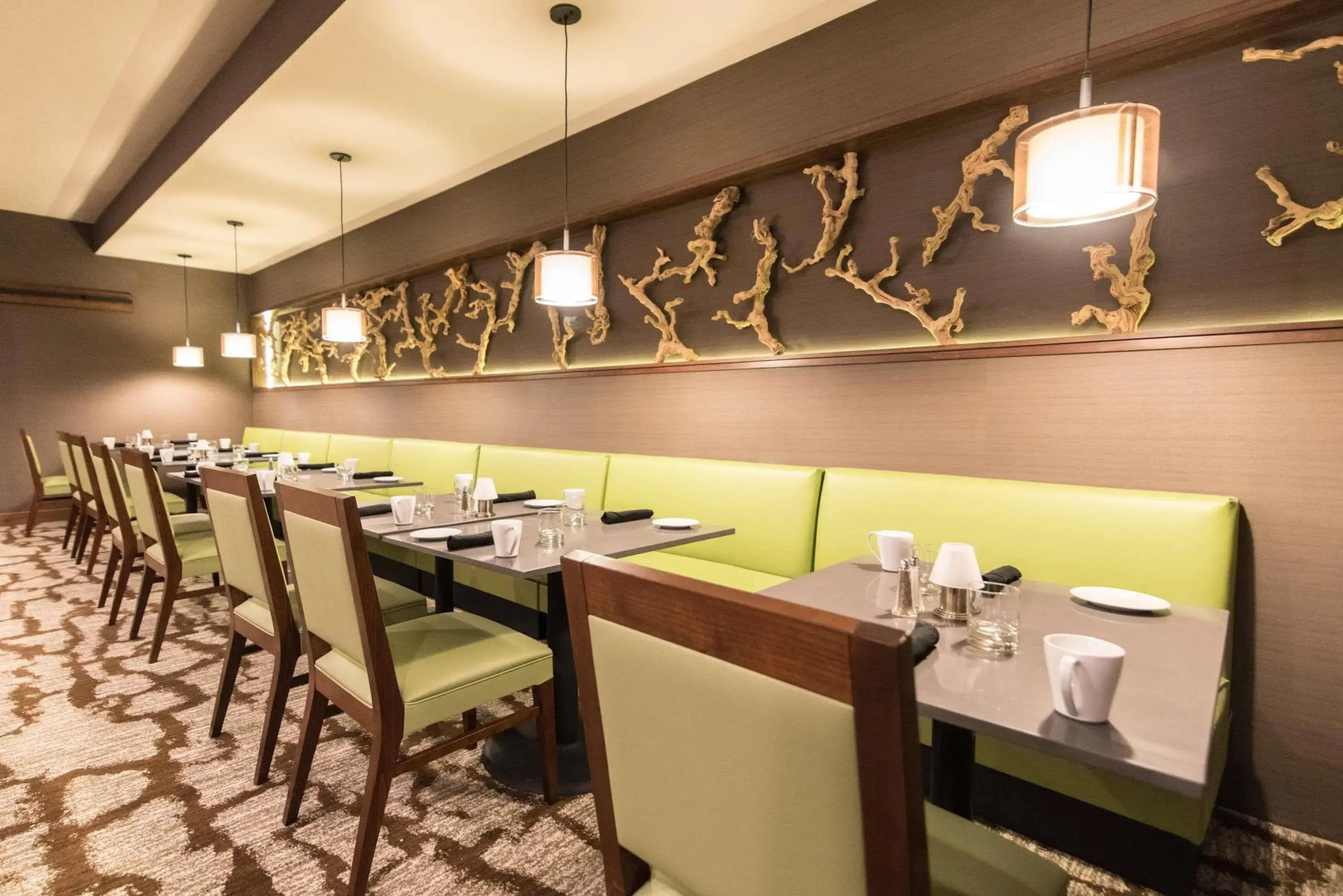 Отель Wyndham Garden Westlake