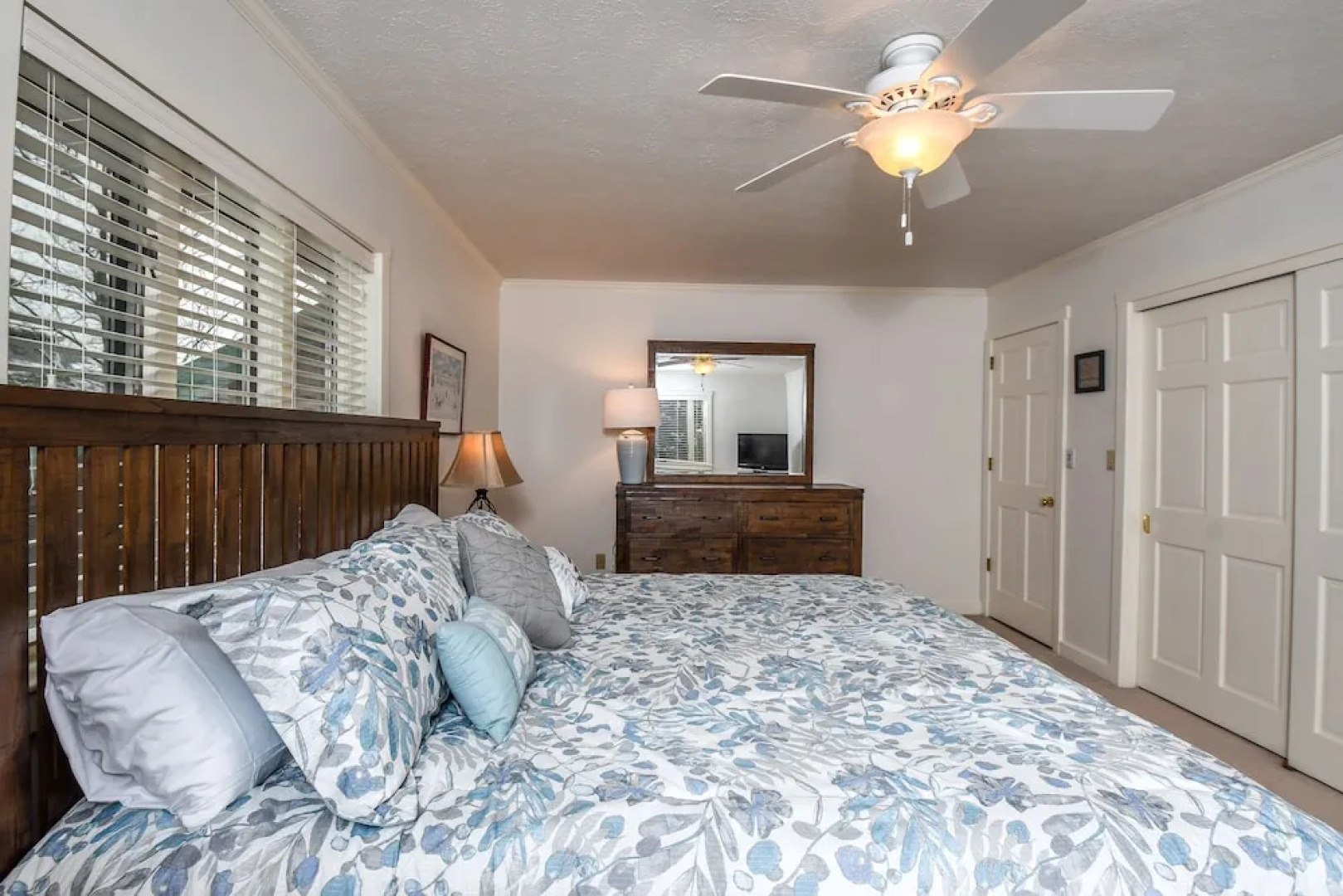 Shelby On The Lake House