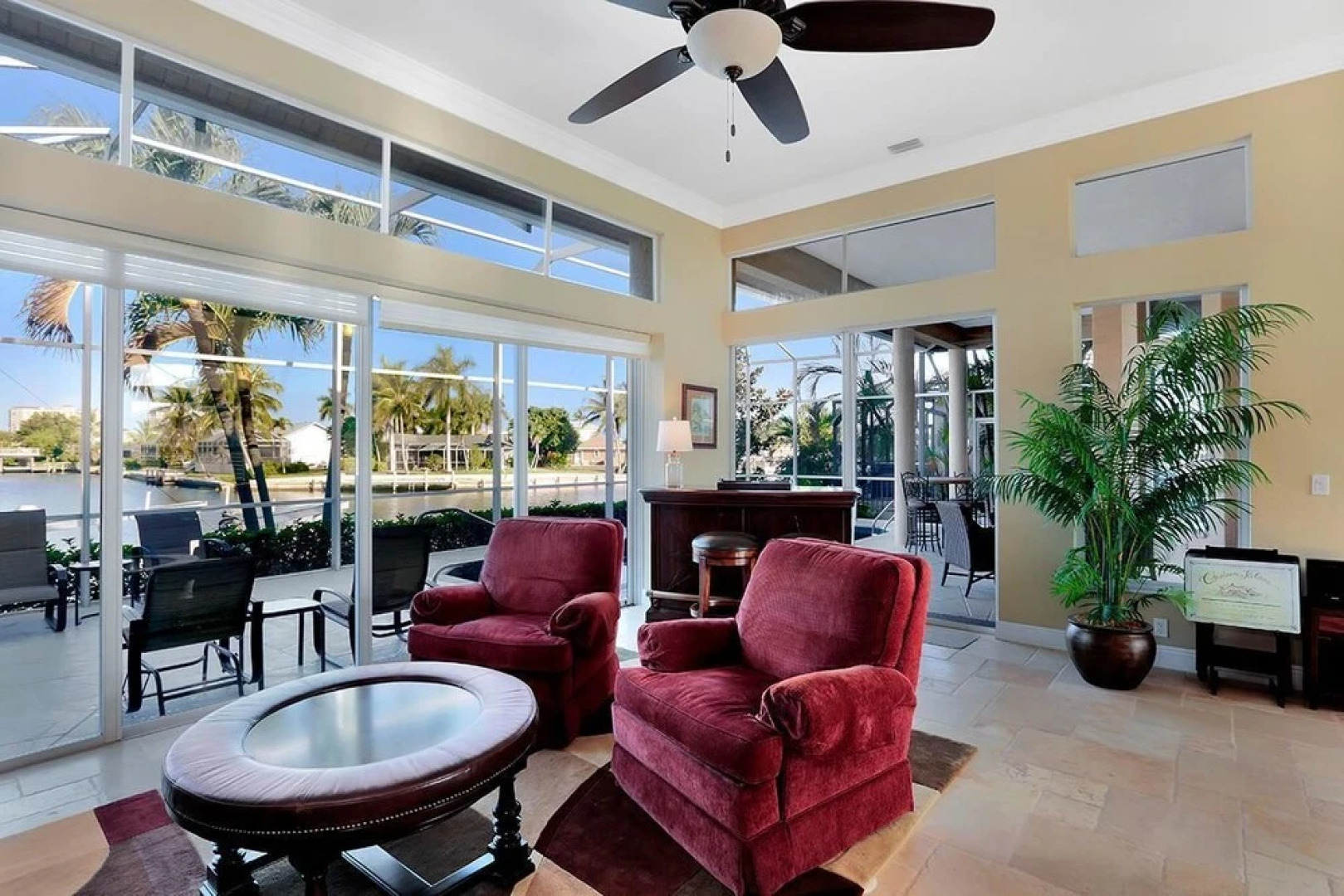 COPPER20 5 Bedroom Holiday Home by Marco Naples Vacation Homes