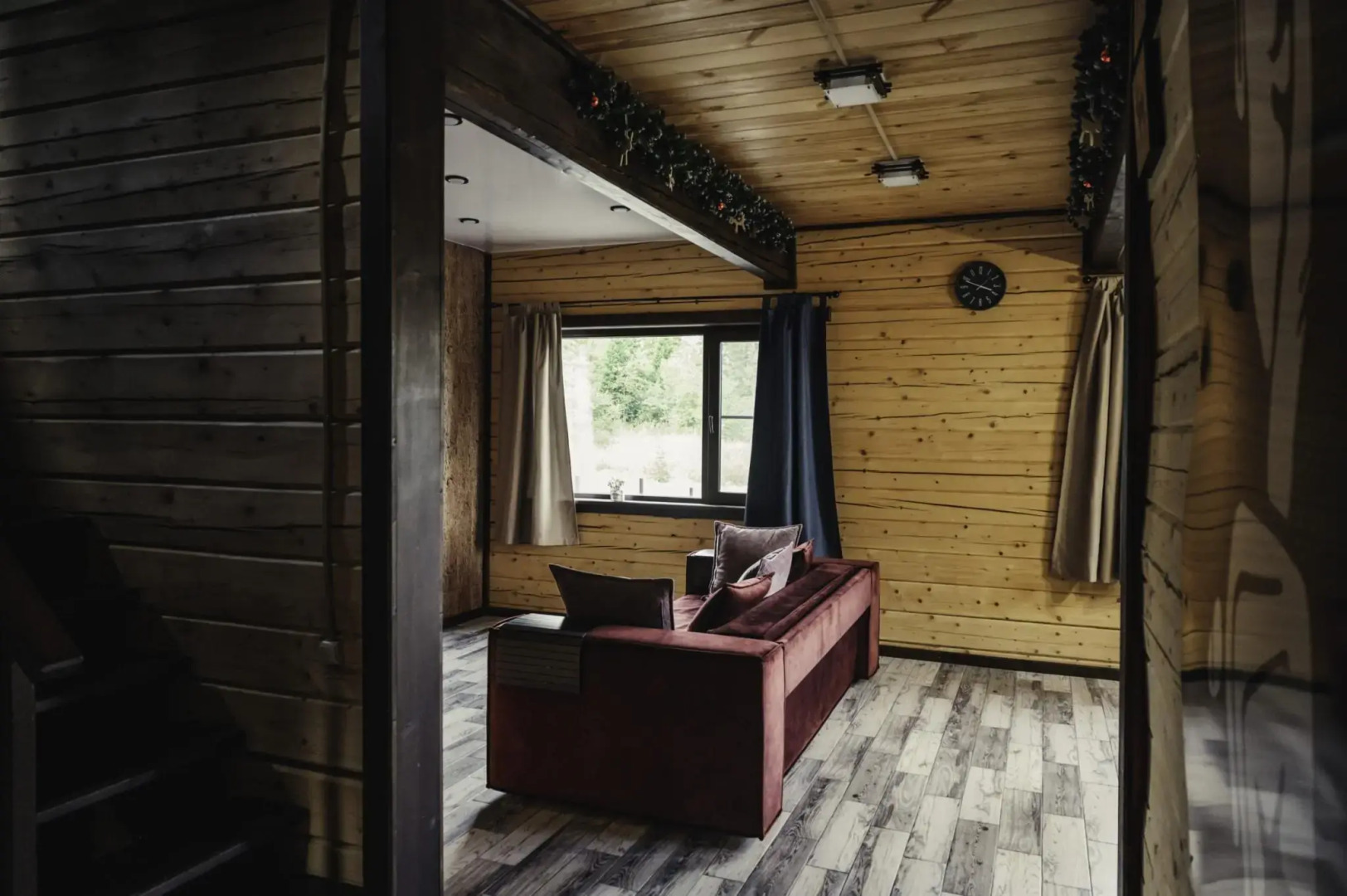 Отель Шепоты