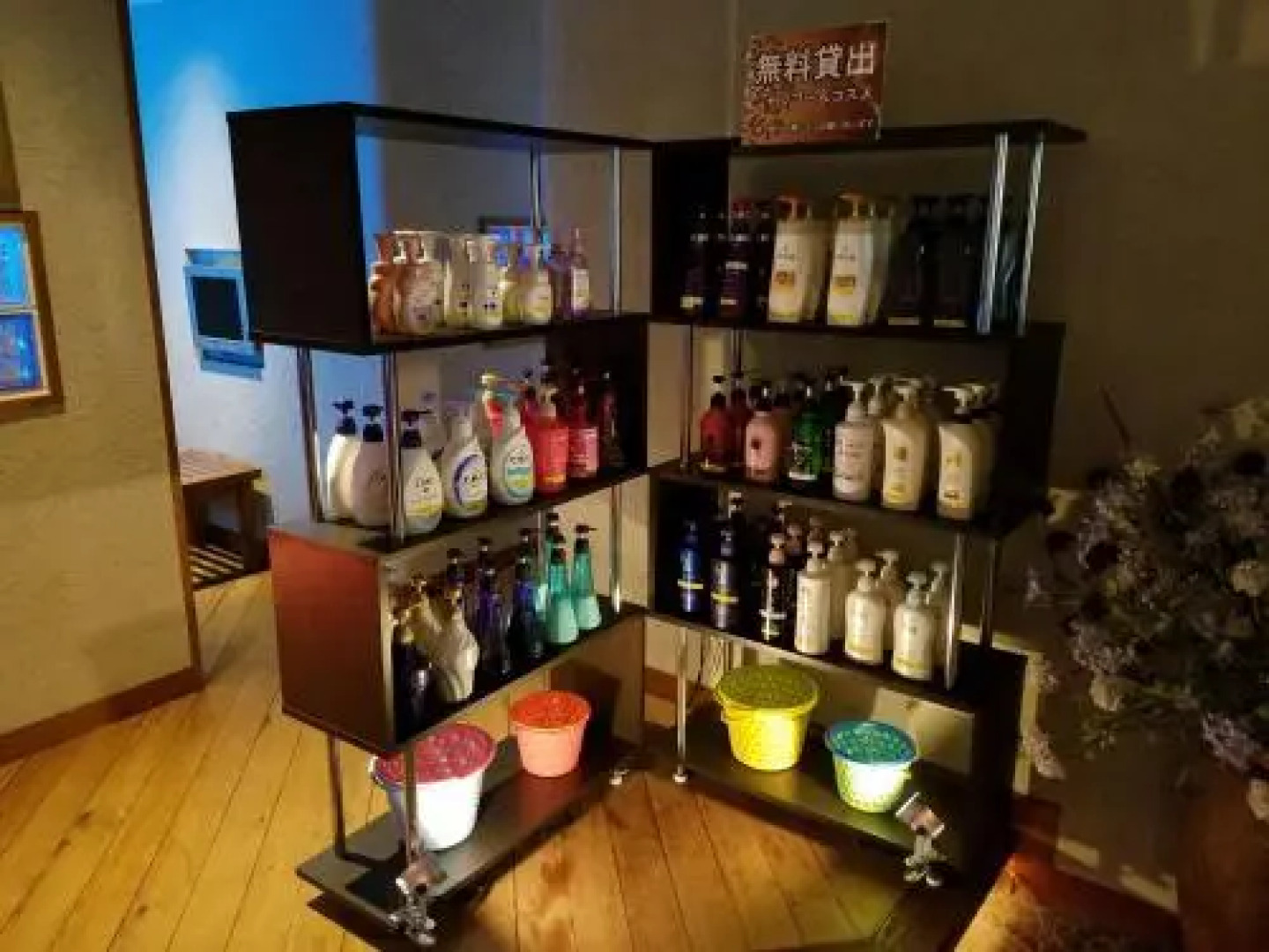 Hotel Y (Adult Only)