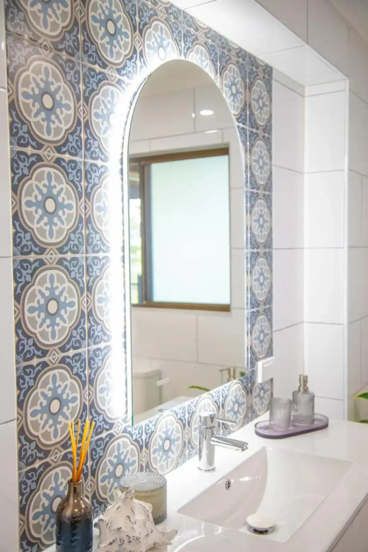 Yarabin - Luxury 6 Bedroom Home With Ocean Views