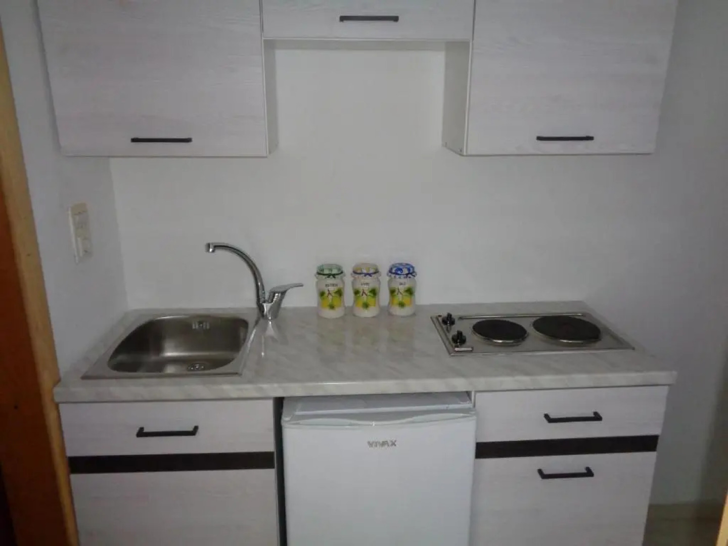 Larissa Sunrise Apartment