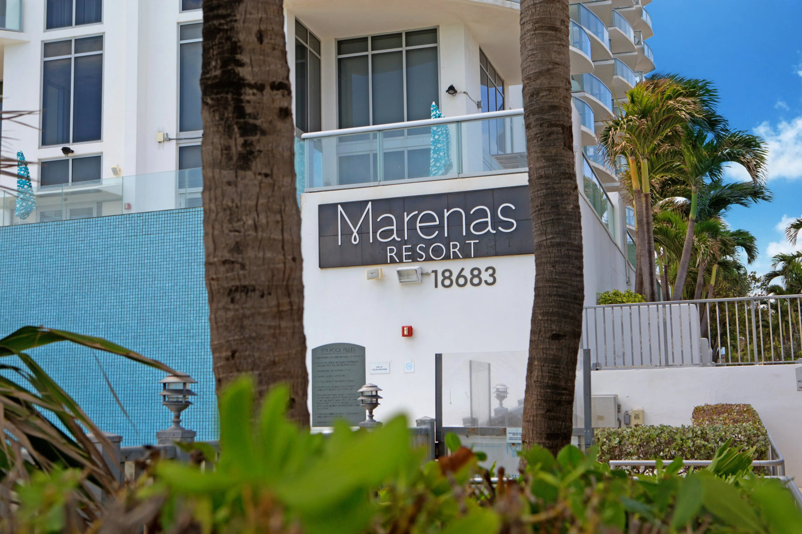 2 BR Luxury Suite in Marenas Beach Resort