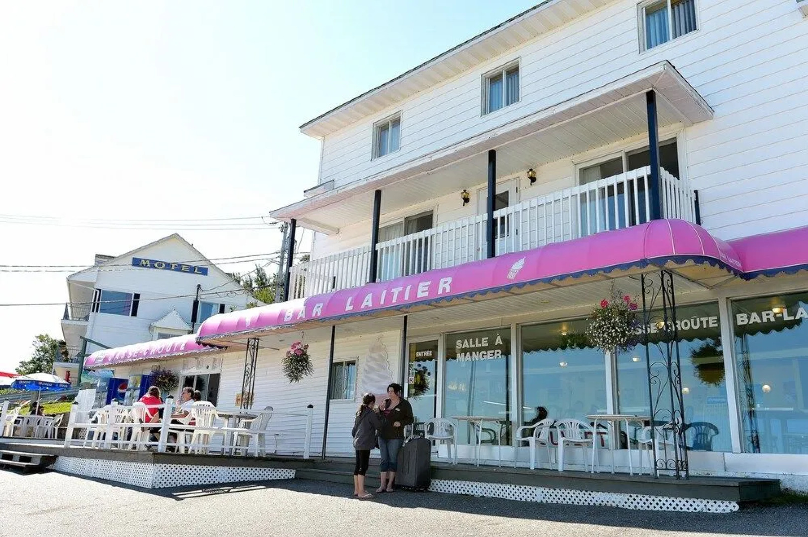 Motels Chalets Flots-Bleus