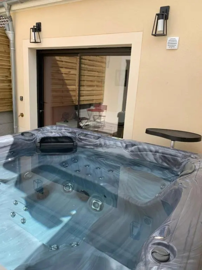 Sylina SPA Avec Jacuzzi Prive