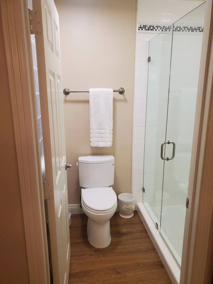 Work-Friendly Oceanfront Condo with Pool and Spa Access SURF25 by RedAwning