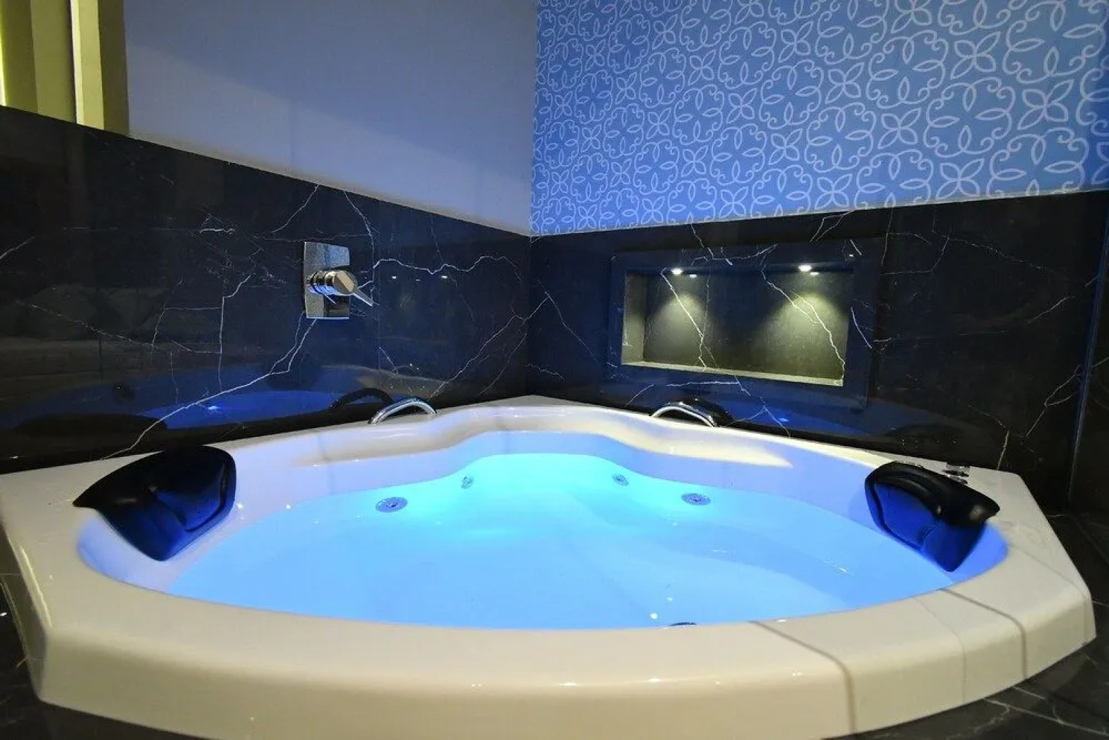 Chão De Folhas Pousada