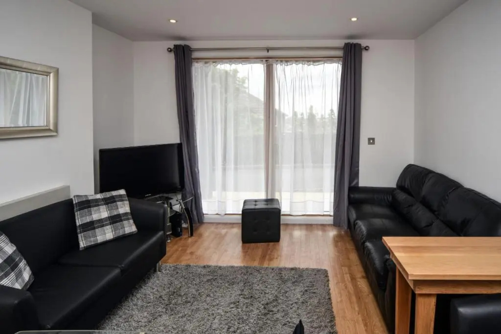 Parc y Bryn Serviced Apartments