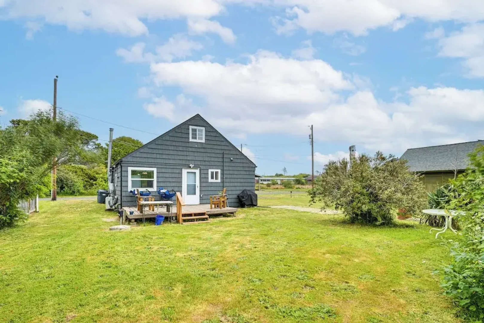 Walk to Beach: Charming Home - 3 Mi to Seabrook