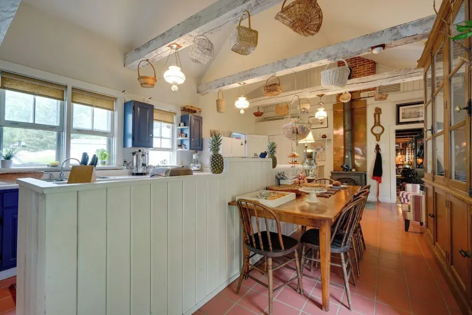 Gorgeous Victorian-style House w/ Hilltop Pool!