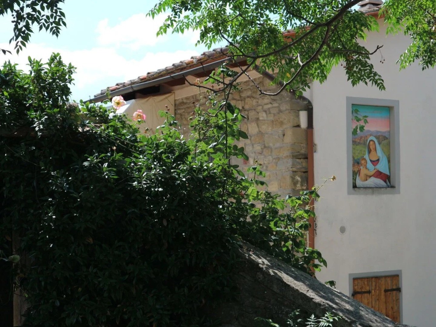 Beautiful Apartment With Garden, Patio, Pool, Barbecue