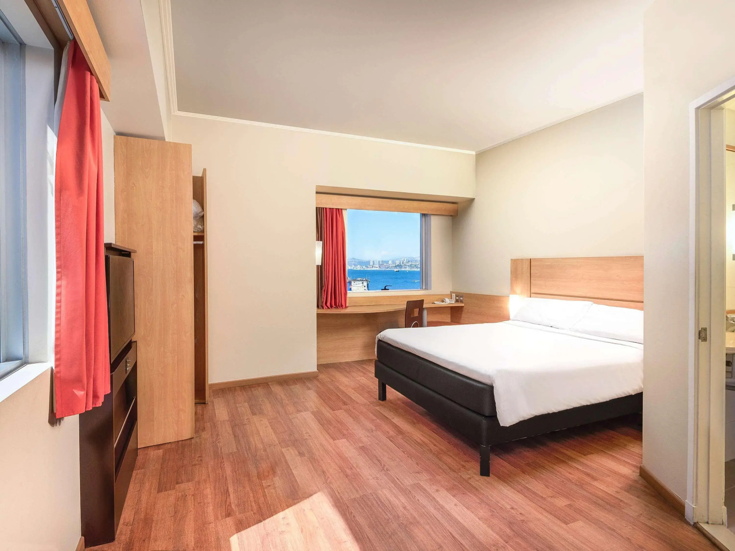 Ibis Valparaiso
