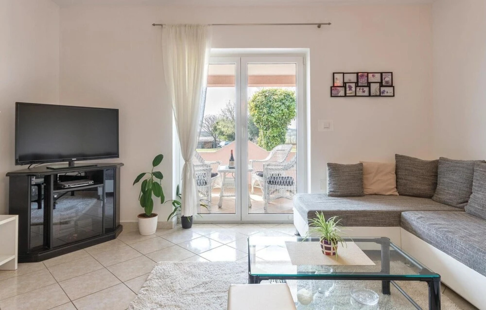 Stunning Home in Marcana With Wifi and 3 Bedrooms