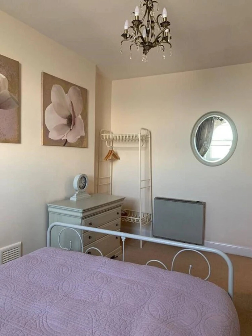 Admirals Harbour View 2-bed Apartment in Harwich