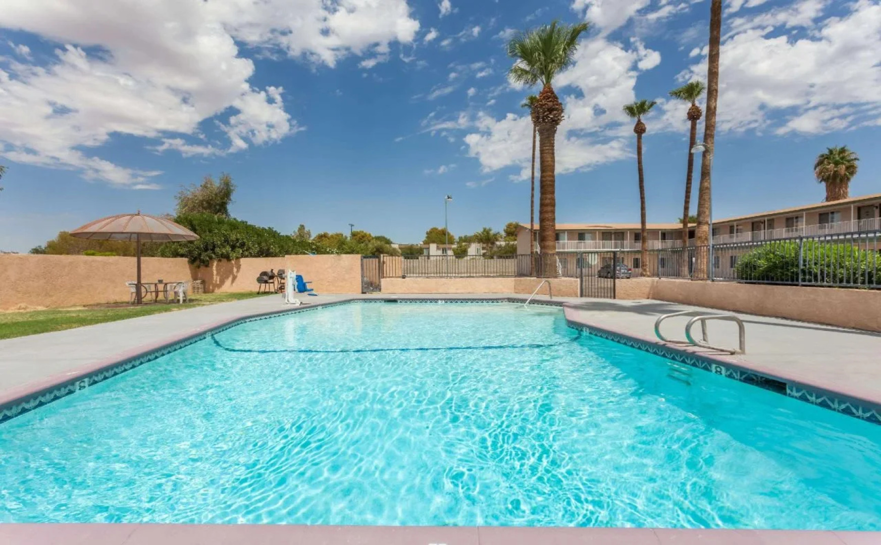 Rodeway Inn & Suites Blythe I-10