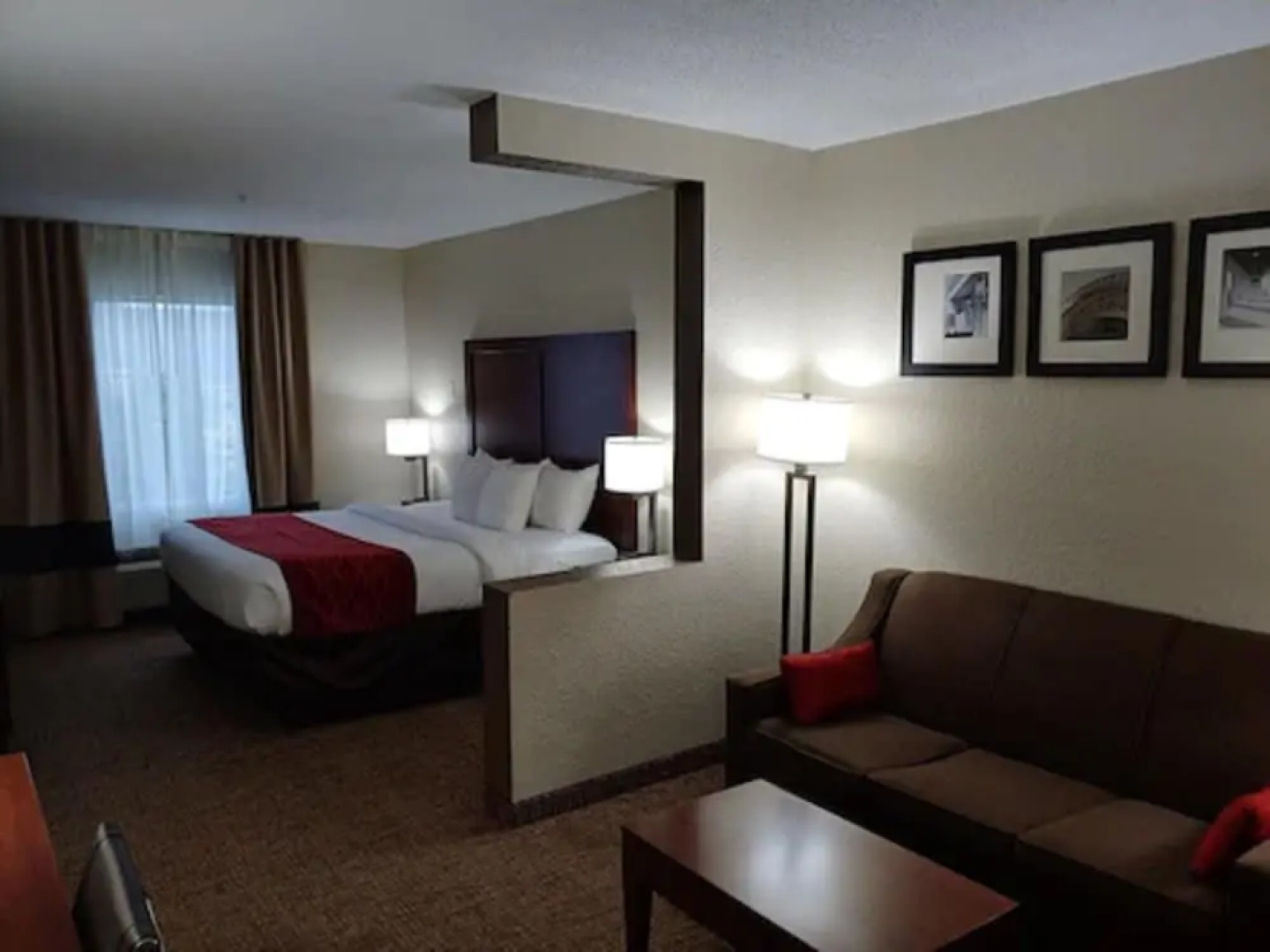 Comfort Inn & Suites