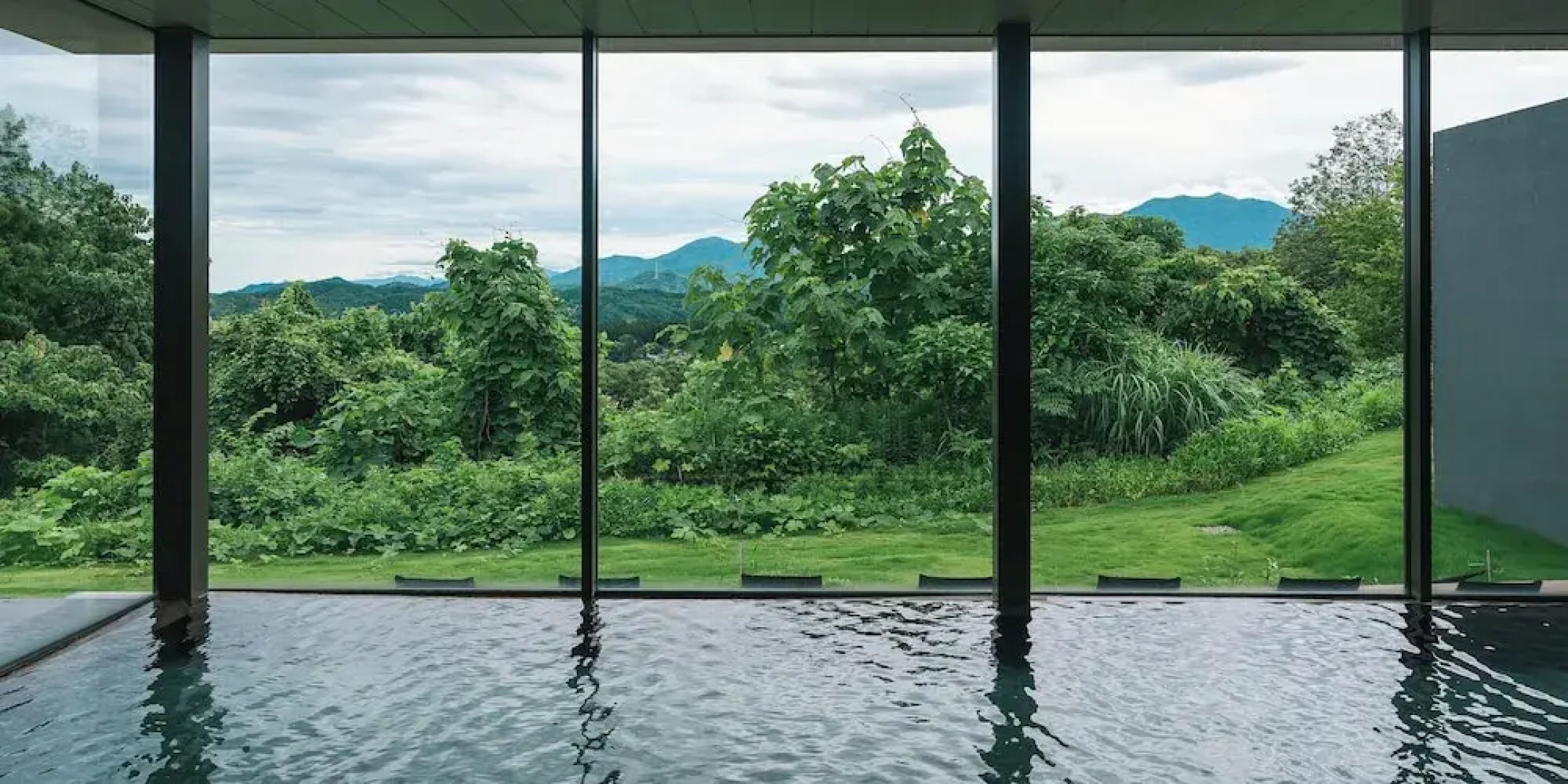 Snow Peak FIELD SUITE SPA HEADQUARTERS