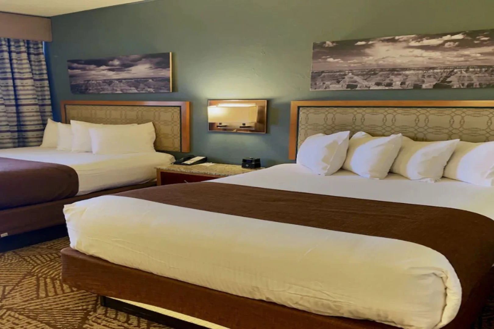 Thunderbird Lodge - Inside the Park