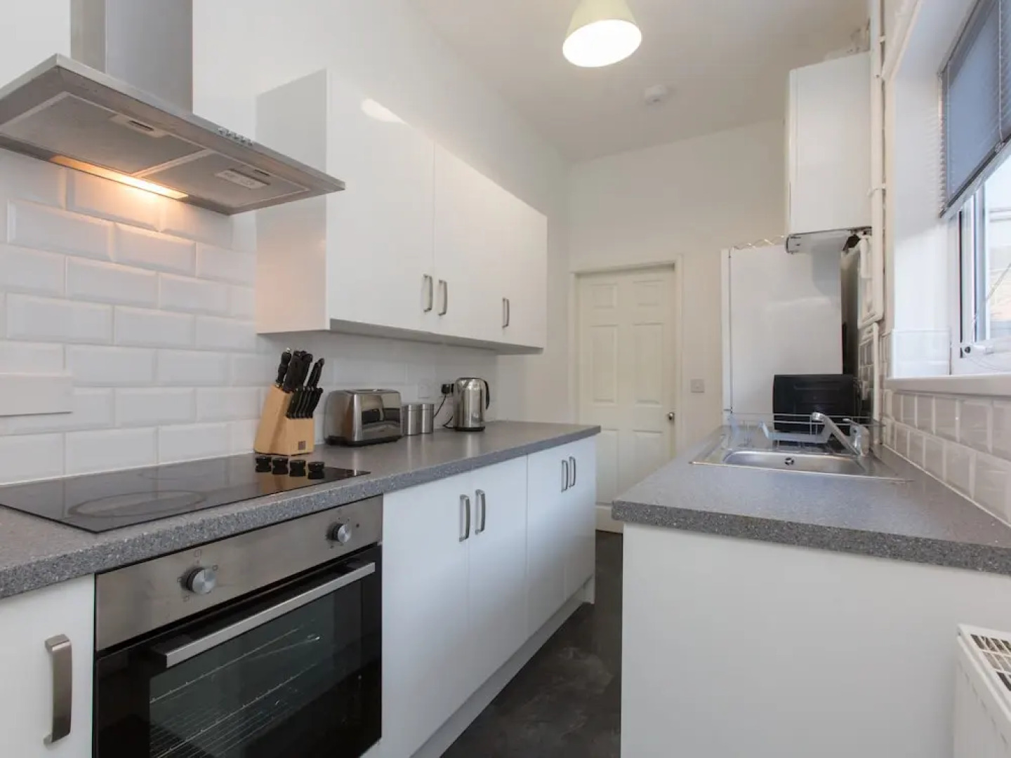 Townhouse @ 47 Clare Street Stoke