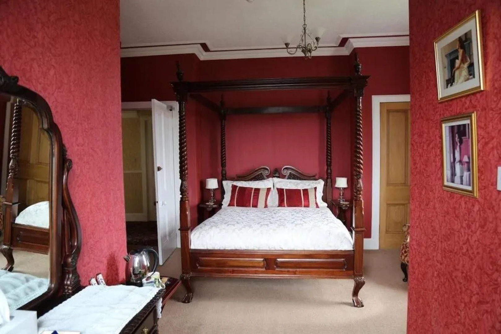 The Pines Guesthouse