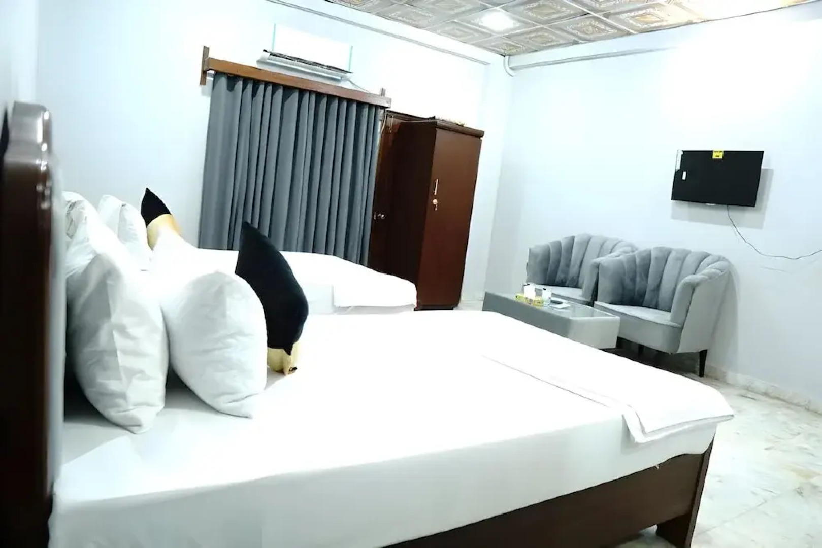 Serenity Lodge Guest House