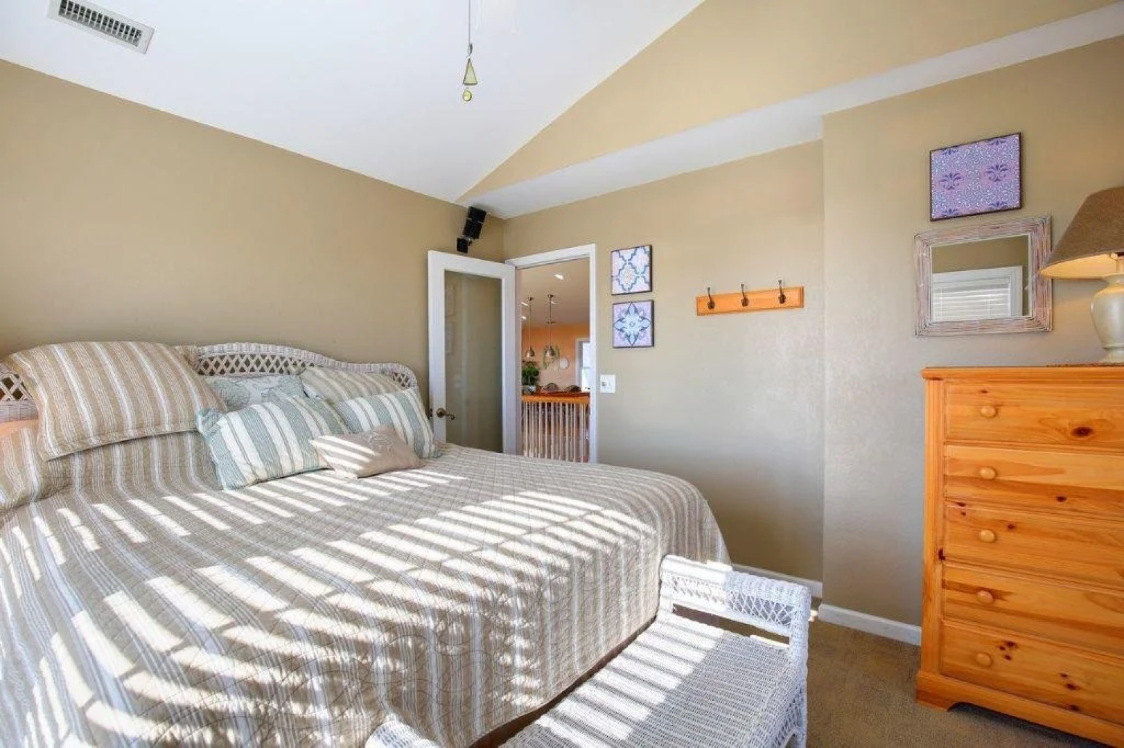 Stone's Throw - 5 Br Home