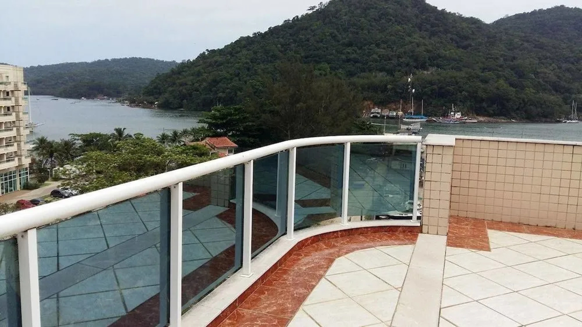 Itacuruçá Plaza Hotel