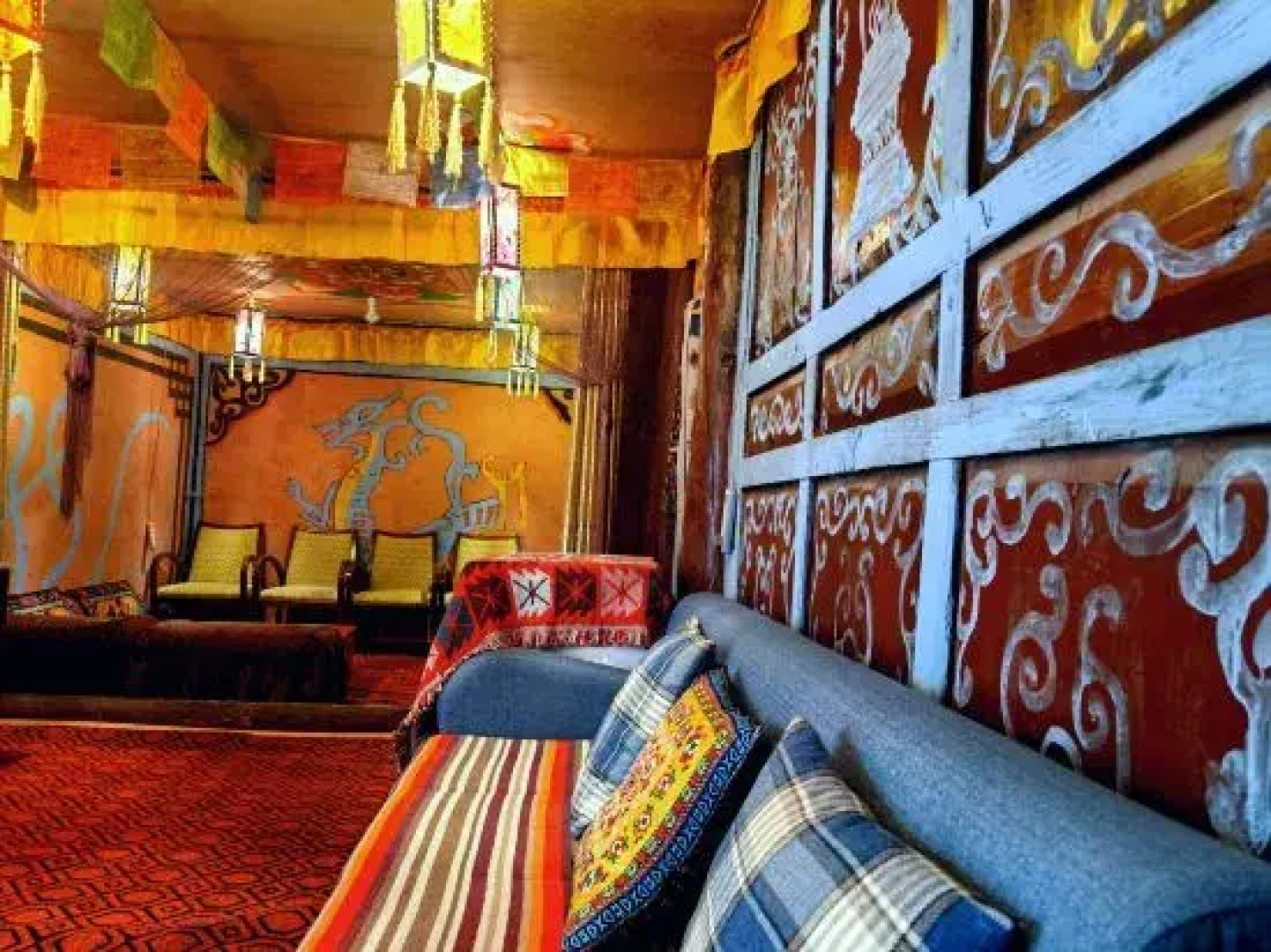 Jiuzhaigou Yangke'er Tibet-style Inn