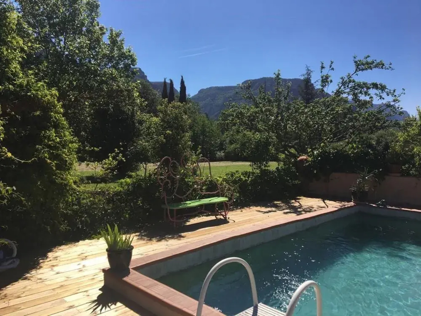 Charming Holiday Home in Moustiers-sainte-marie With Pool and in Quiet Area