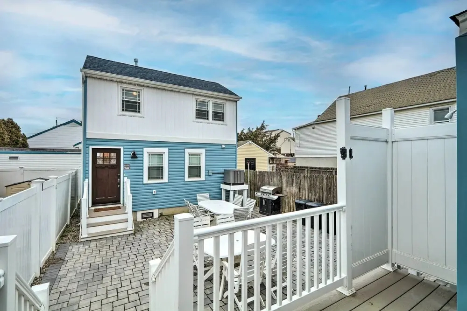 Beach Retreat w/ Bbq, Patio & Outdoor Shower!