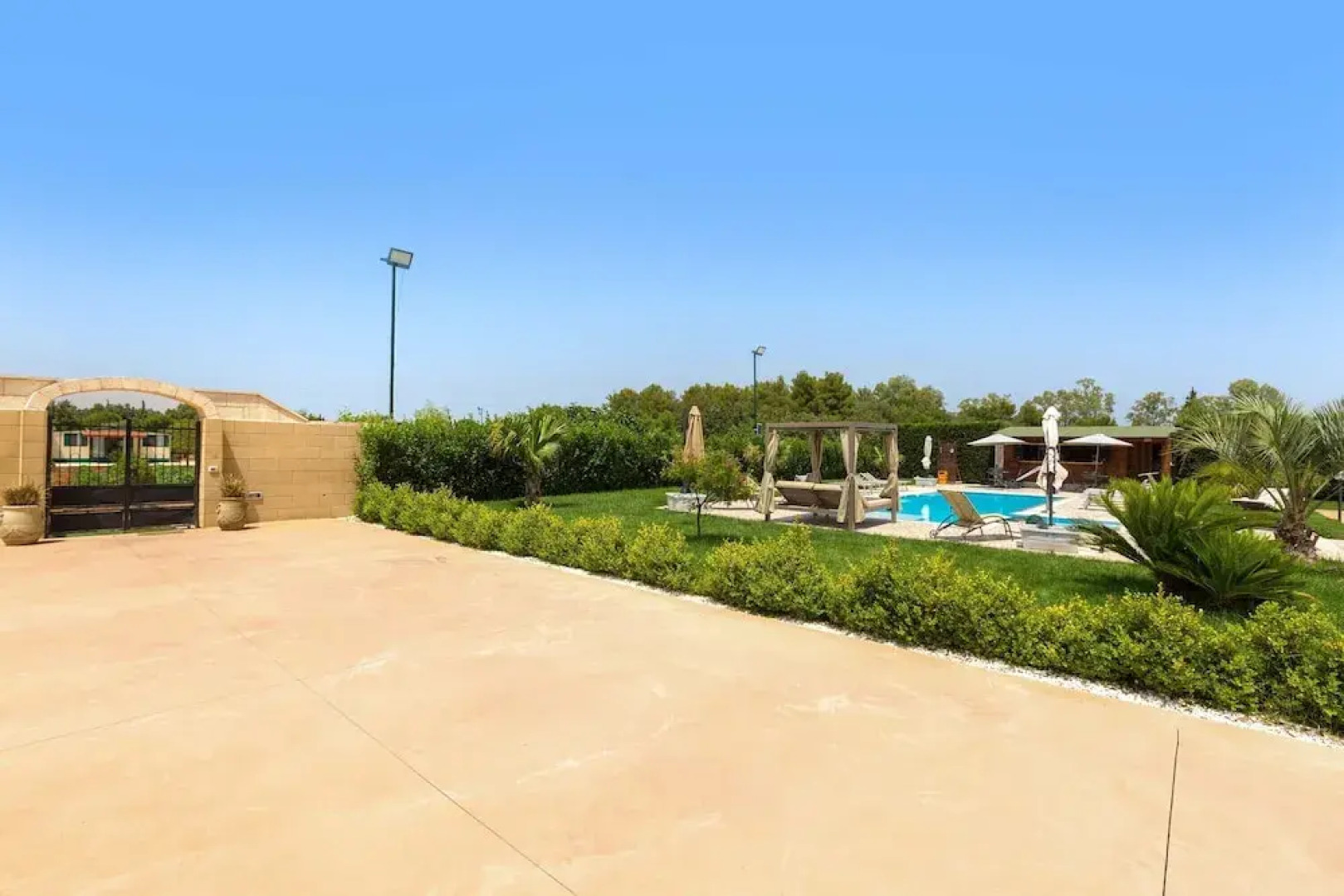 3048 Villette Tundo by Barbarhouse