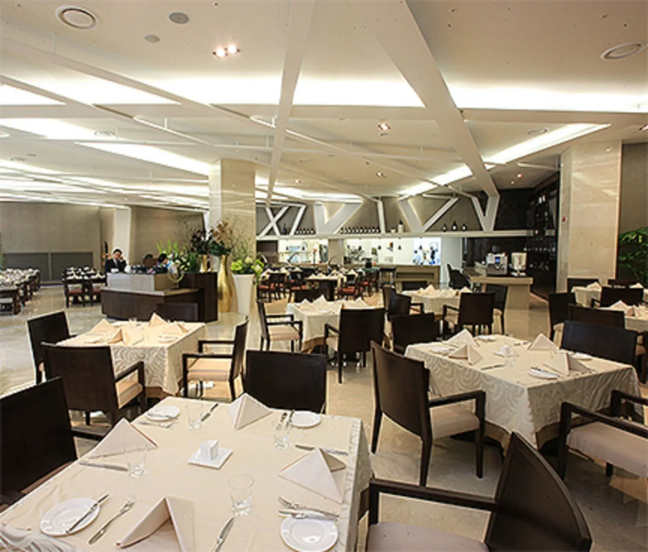 High1 Grand Hotel Convention Tower