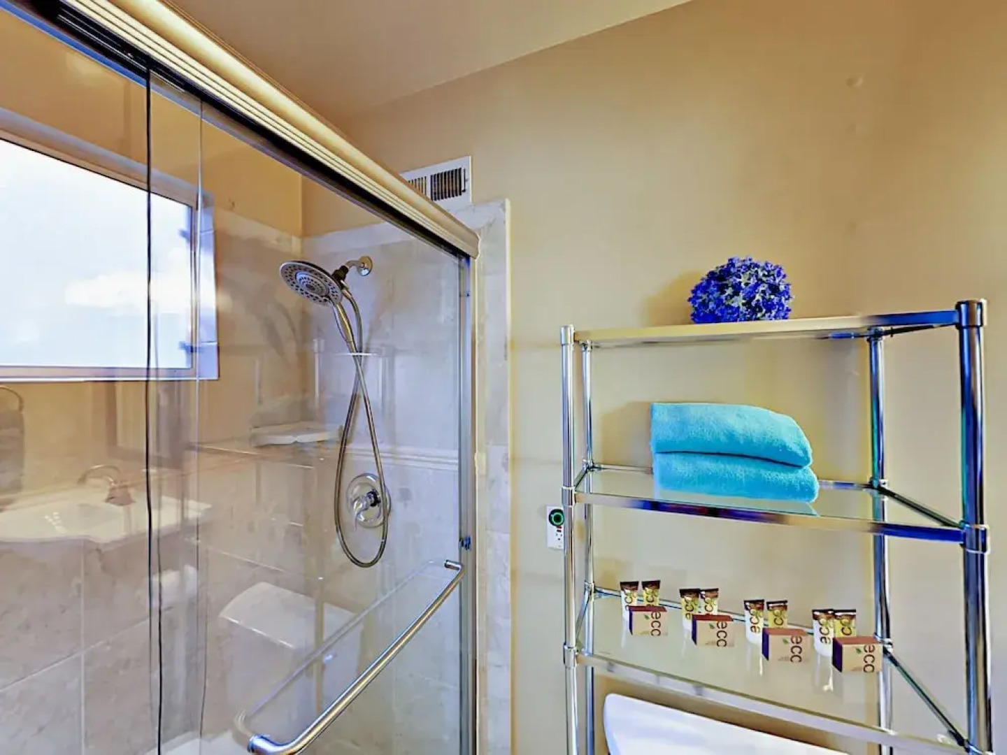 27495 Cedarwood Home 4 Bedrooms 3 Bathrooms Home