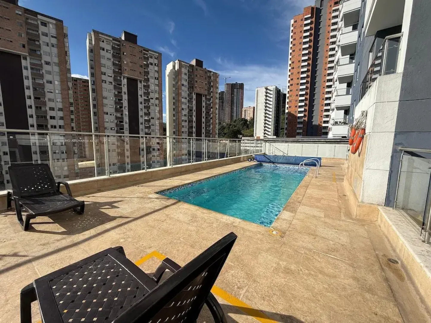 2506 - Vista a la montaña Piscina y Gym