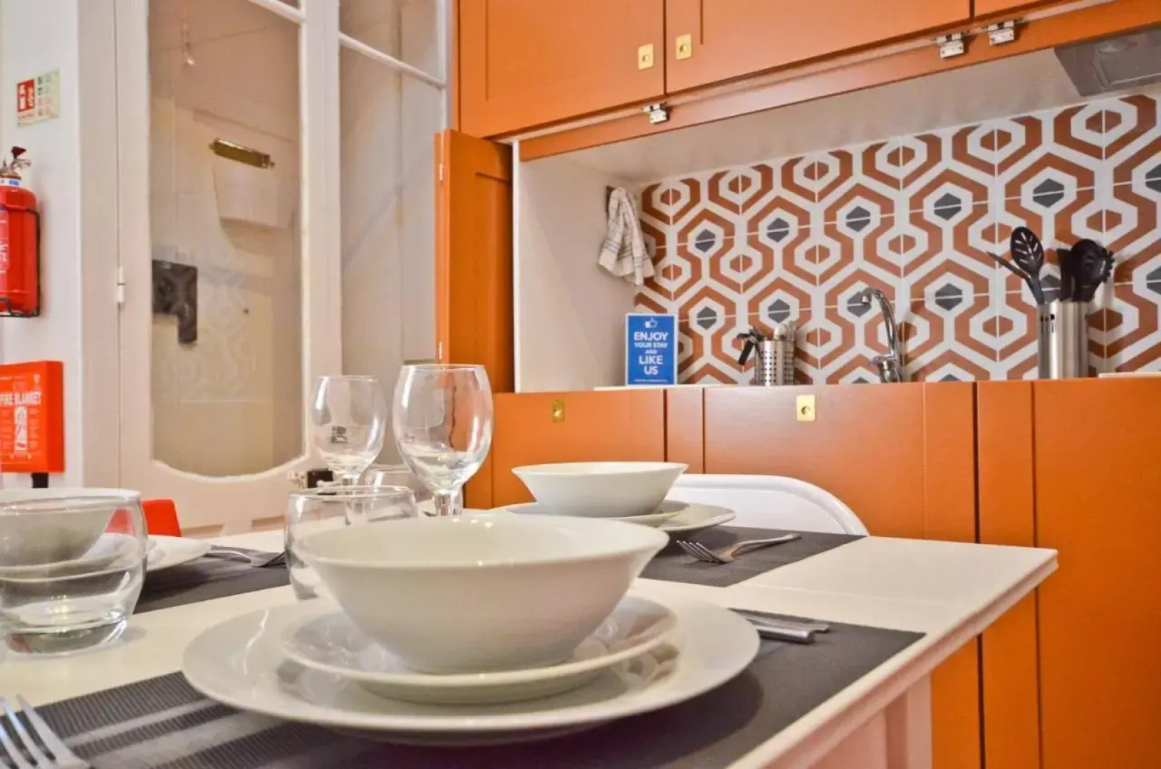 Eight Point Living 34B