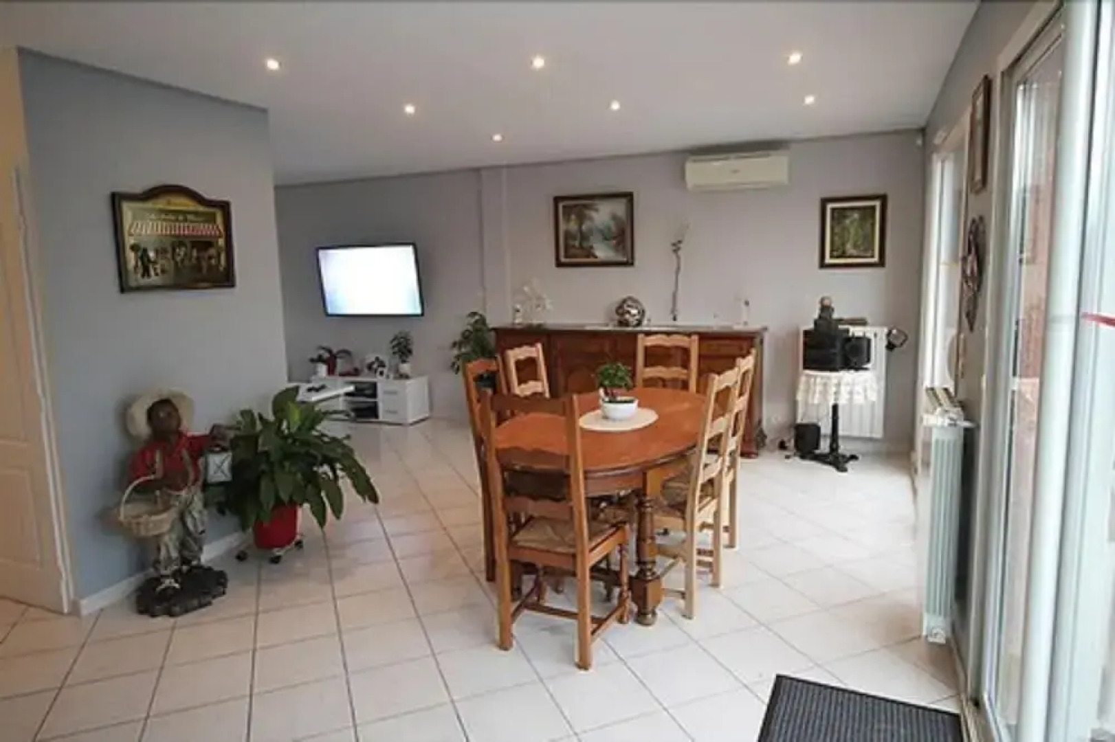 Chambres dans Villa avec Piscine