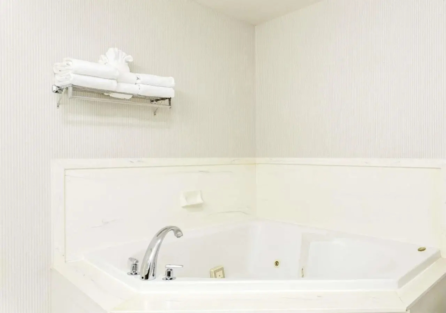 Comfort Inn & Suites Salt Lake City I-80 I-15 Downtown